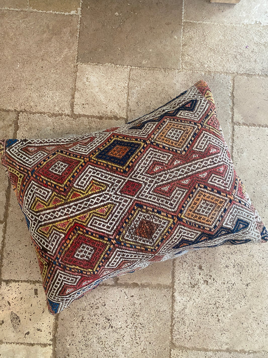 “Santiago” Vintage Wool Kilim Pillow 28 x 23