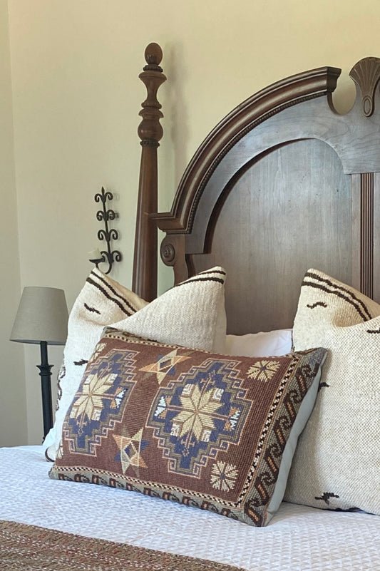 “Anne” Vintage Knot Pillow 28 x 19