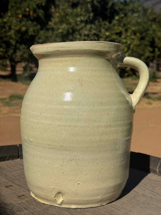 Milkglazed one handled jug ￼